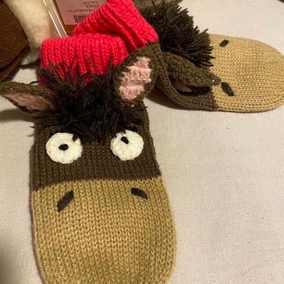 JOULES YOUTH HORSE MITTENS - Picture 4 of 5
